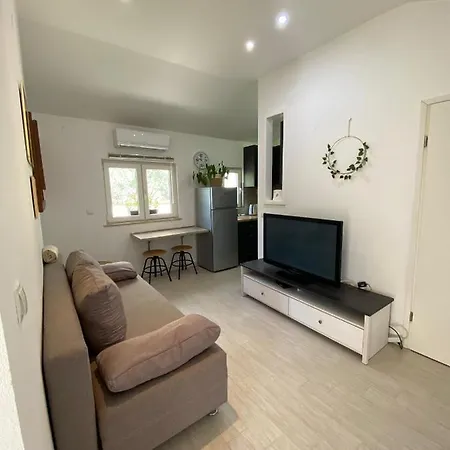 Apartment Apartman Cukar Ii *